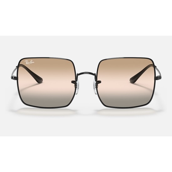 SQUARE 1971 BI-GRADIENT
Lenses: Pink/Brown Gradient  +  Frame: Black