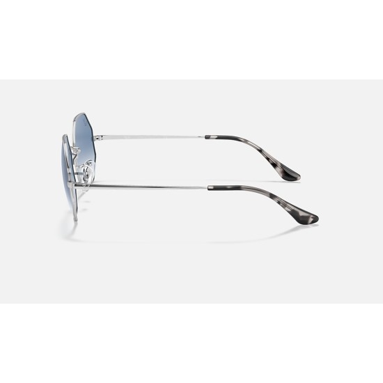 OCTAGON 1972
Lenses: Light Blue Gradient  +  Frame: Silver