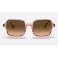 Square II
Lenses: Pink/Brown Gradient  +  Frame: Transparent Pink