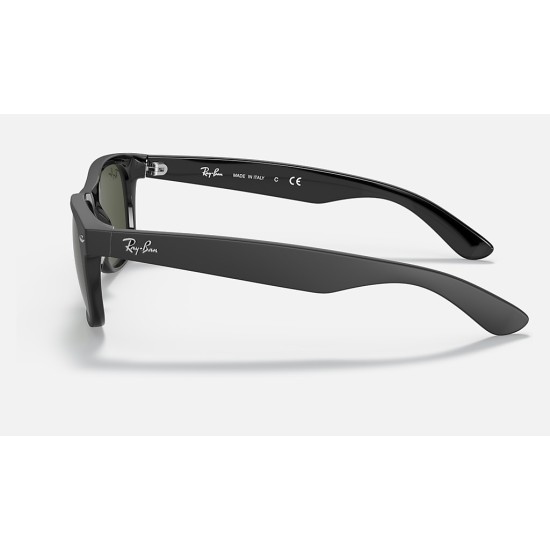 NEW WAYFARER COLOR MIX
Lenses: Green Classic G-15  +  Frame: Black