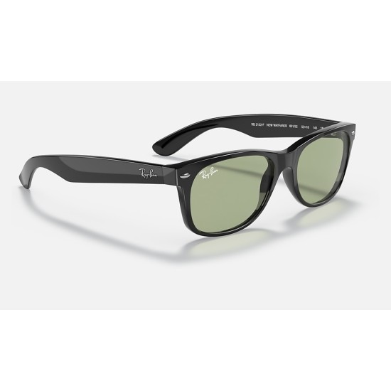 NEW WAYFARER WASHED LENSES
Lenses: Green Mirror  +  Frame: Shiny Black