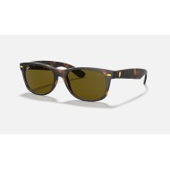 RB2132M SCUDERIA FERRARI COLLECTION
Lenses: Brown Classic B-15  +  Frame: Tortoise