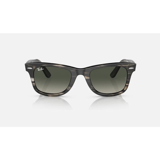 ORIGINAL WAYFARER BIO-ACETATE
Lenses: Grey Gradient  +  Frame: Striped Grey