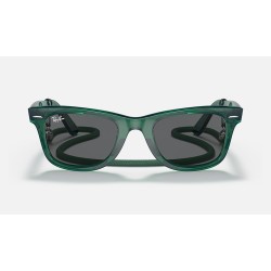 ORIGINAL WAYFARER COLORBLOCK
Lenses: Dark Grey Classic  +  Frame: Transparent Green