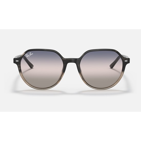 THALIA BI-GRADIENT
Lenses: Pink/Blue Gradient  +  Frame: Grey Havana