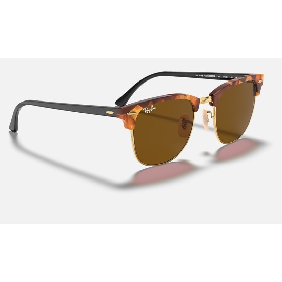 CLUBMASTER FLECK
Lenses: Brown Classic B-15  +  Frame: Tortoise