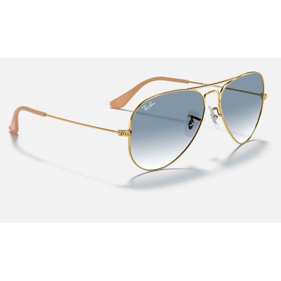 AVIATOR GRADIENT
Lenses: Light Blue Gradient  +  Frame: Gold