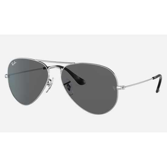 AVIATOR @Collection
Lenses: Dark Grey Classic  +  Frame: Silver