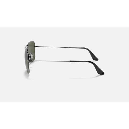 Caravan
Lenses: Green Classic G-15  +  Frame: Gunmetal