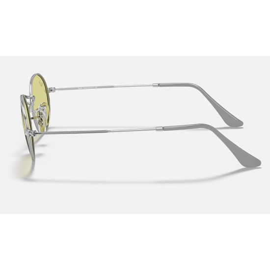 OVAL SOLID EVOLVE
Lenses: Yellow/Red Photochromic Classic  +  Frame: Silver