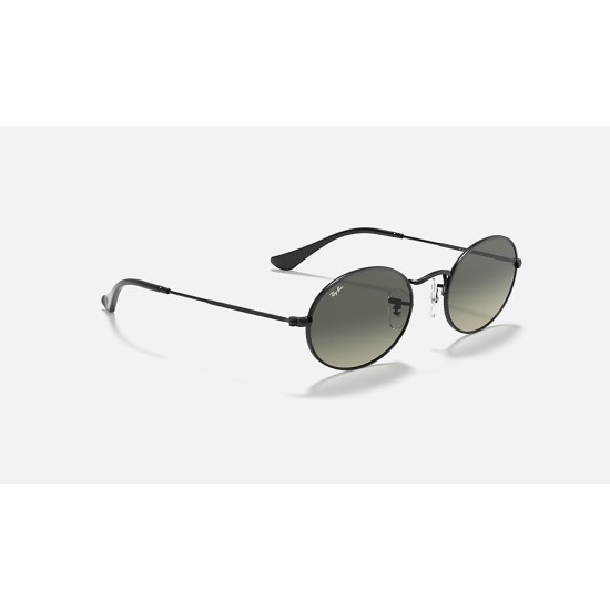 OVAL FLAT LENSES
Lenses: Grey Gradient  +  Frame: Black