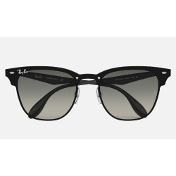 BLAZE CLUBMASTER
Lenses: Grey Gradient  +  Frame: Black