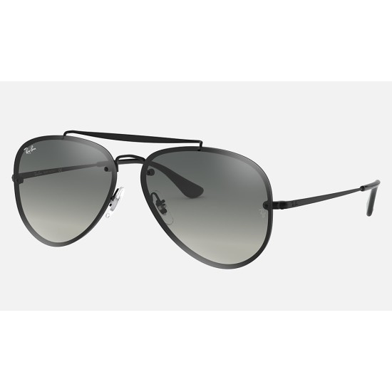 BLAZE AVIATOR
Lenses: Grey Gradient  +  Frame: Black