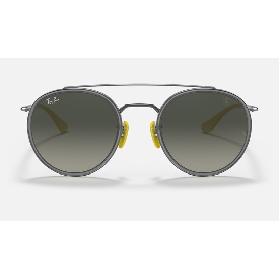 RB3647M SCUDERIA FERRARI COLLECTION
Lenses: Grey Gradient  +  Frame: Gunmetal
