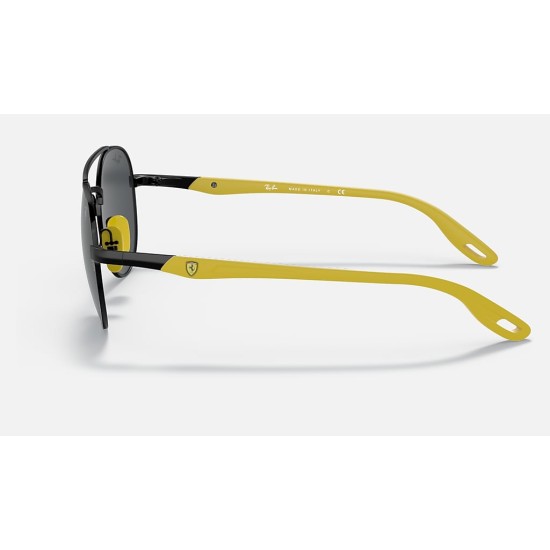RB3696M SCUDERIA FERRARI COLLECTION
Lenses: Grey Classic  +  Frame: Black