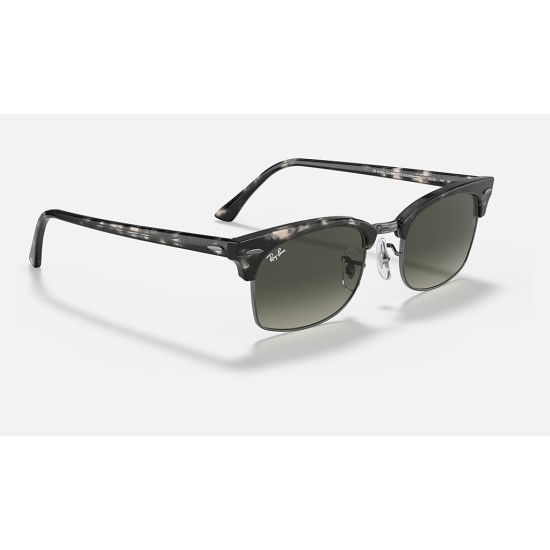 Clubmaster Square
Lenses: Grey Gradient  +  Frame: Grey Havana