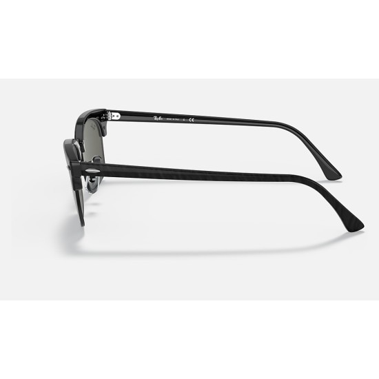 CLUBMASTER SQUARE
Lenses: Dark Grey Classic  +  Frame: Wrinkled Black