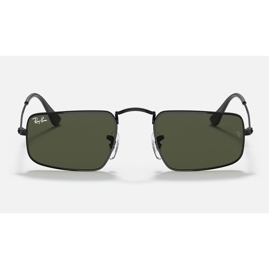 Julie
Lenses: Green Classic G-15  +  Frame: Black