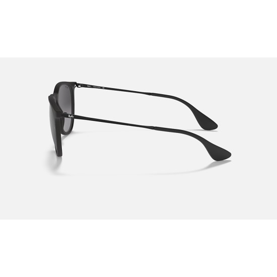 ERIKA CLASSIC
Lenses: Grey Gradient  +  Frame: Black