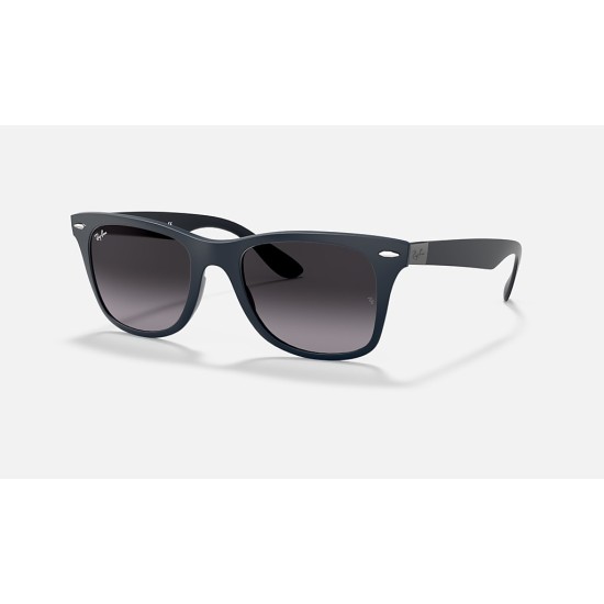 WAYFARER LITEFORCE
Lenses: Grey Gradient  +  Frame: Blue