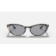 Nina
Lenses: Blue Mirror  +  Frame: Grey Havana