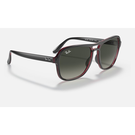 STATE SIDE
Lenses: Grey Gradient  +  Frame: Grey Transparent Red Grey
