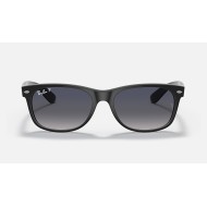 NEW WAYFARER MATTE
Lenses: Polarized Blue/Grey Gradient  +  Frame: Black