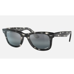 ORIGINAL WAYFARER CHROMANCE
Lenses: Polarized Silver/Blue Chromance Mirror  +  Frame: Grey Havana