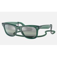 ORIGINAL WAYFARER COLORBLOCK
Lenses: Polarized Silver/Green Chromance Mirror  +  Frame: Transparent Green