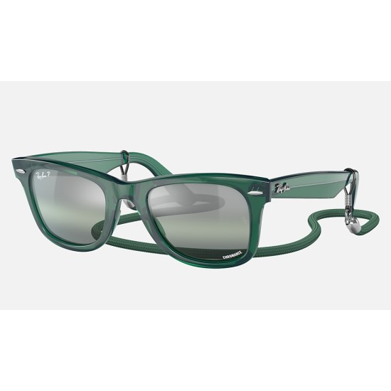 ORIGINAL WAYFARER COLORBLOCK
Lenses: Polarized Silver/Green Chromance Mirror  +  Frame: Transparent Green