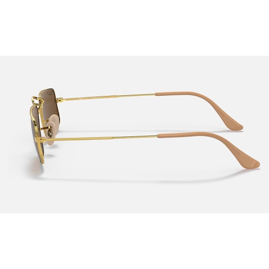 Julie
Lenses: Polarized Brown Classic B-15  +  Frame: Legend Gold