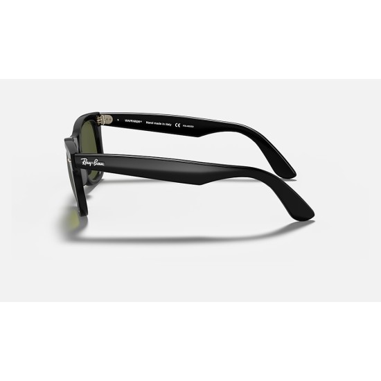 WAYFARER EASE
Lenses: Polarized Green Classic G-15  +  Frame: Black
