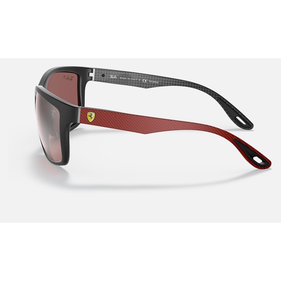 RB8356M SCUDERIA FERRARI COLLECTION
Lenses: Polarized Silver Chromance Mirror  +  Frame: Black